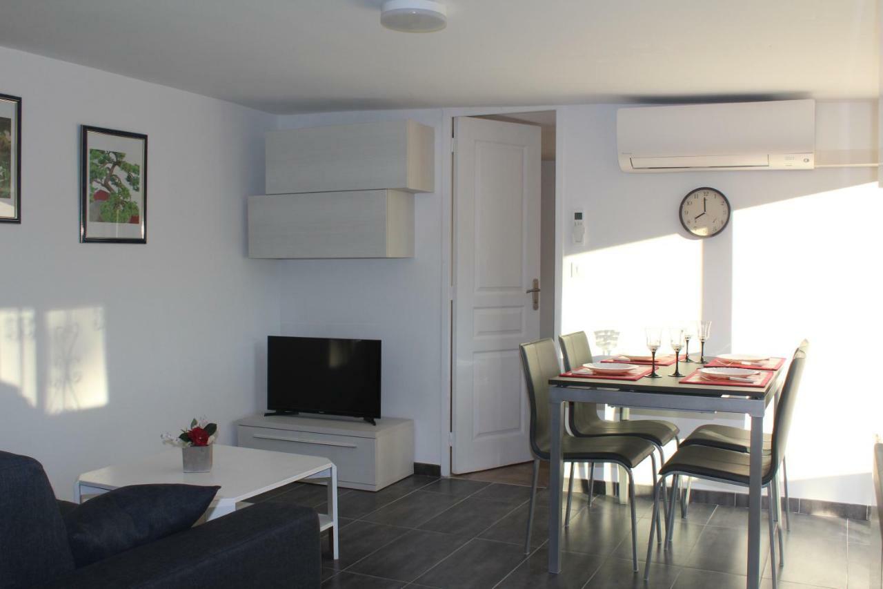 Charmante Villa A 15 Min De Nice Avec Piscine Blausasc ภายนอก รูปภาพ